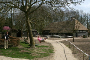 110403-rvdk-Meijerijsemuseum boerderij  5 